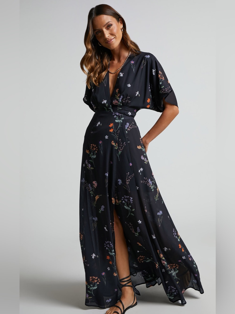NWT Showpo ERENZA MAXI DRESS Extended Sleeve Wrap In Black Flower Field